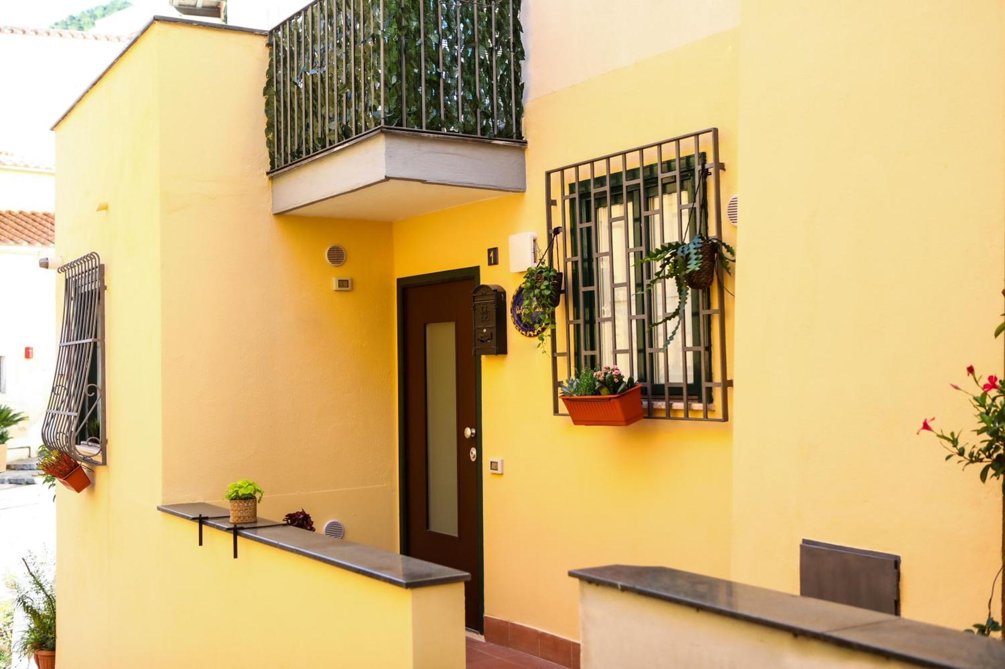 Smart House Ingresso Indipendente- Amalfi Coast Appartement Salerno Buitenkant foto